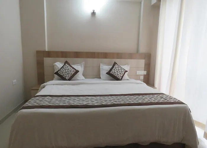 Hotel Vrindavan Inn Resort - Best Place To Stay Near Prem Mandir , Iskcon , Banke Bihari ,Premanand Maharaj Ashram