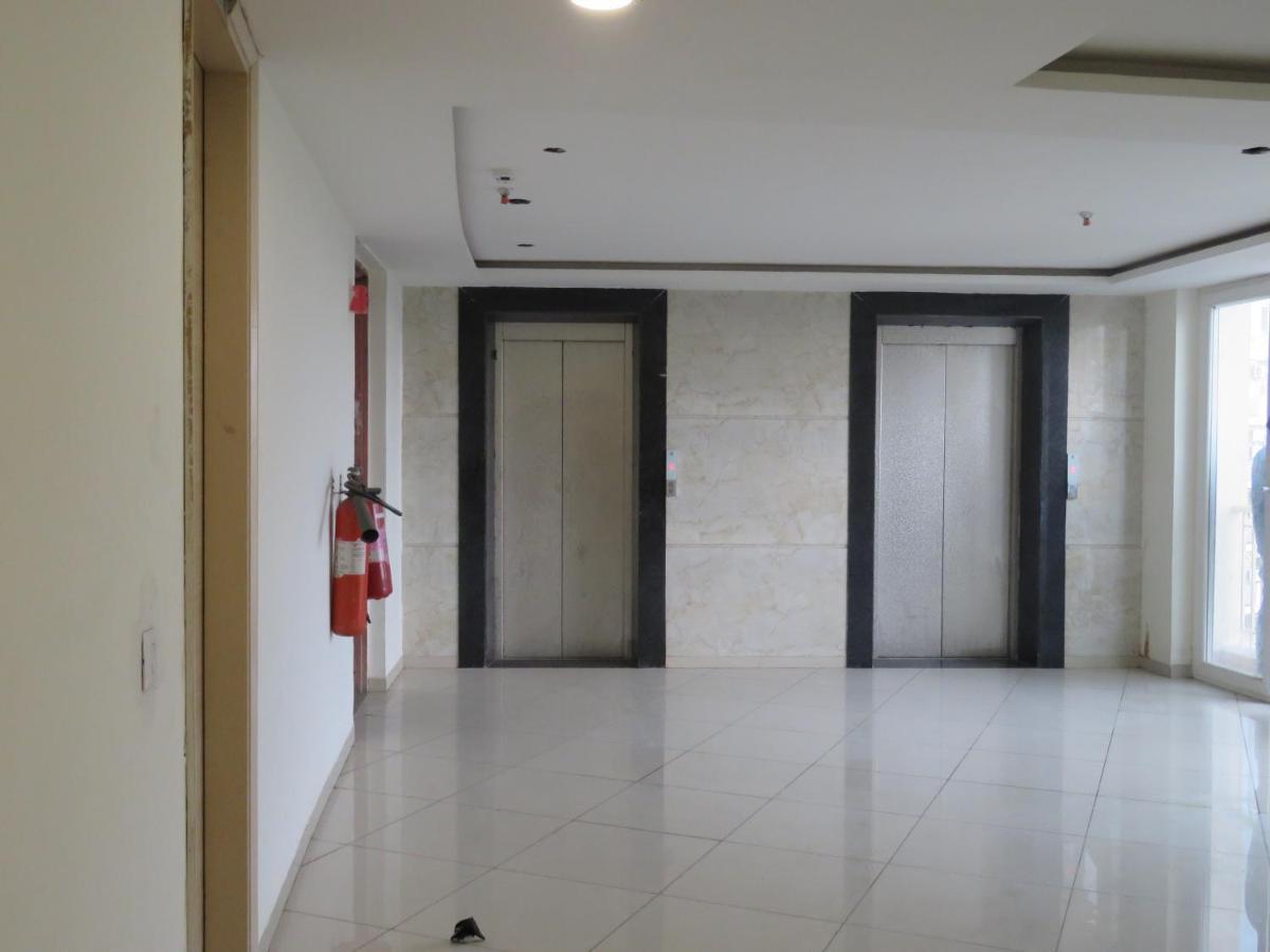 - Place To Near Prem Mandir , Iskcon , Banke Bihari ,premanand Maharaj Ashram * Vrindavan